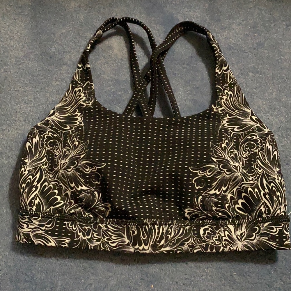 Lululemon Energy bra, size 4